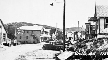 Pooley Street postcard<br>Date: 1930s, wpH1114