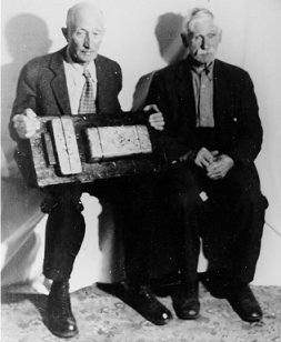 Harry Jones and Fred Wells, wpH7